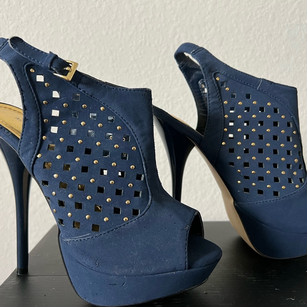 Marco Santi Blue Stiletto Heels with Cut-Out Design
